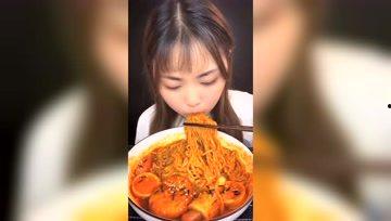 吃瓜酱本人,揭秘娱乐圈背后的那些事儿