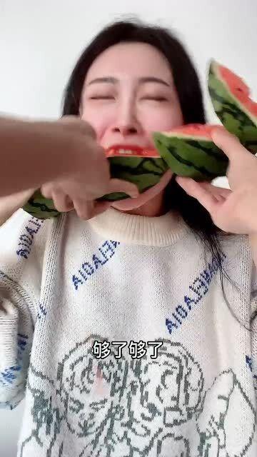 网友吃瓜有多离谱,揭秘网络舆论的狂欢与离谱